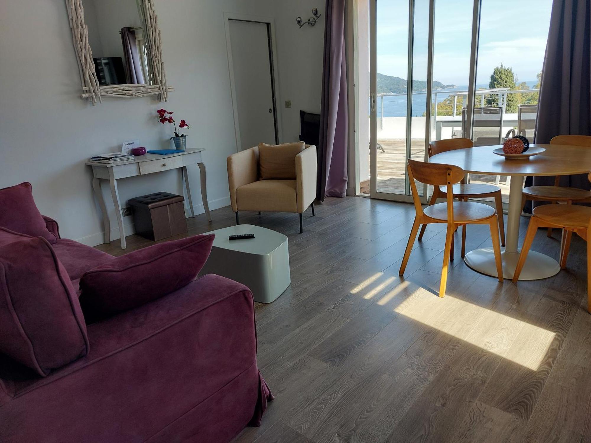 Residence Le Mas Le Lavandou Eksteriør billede